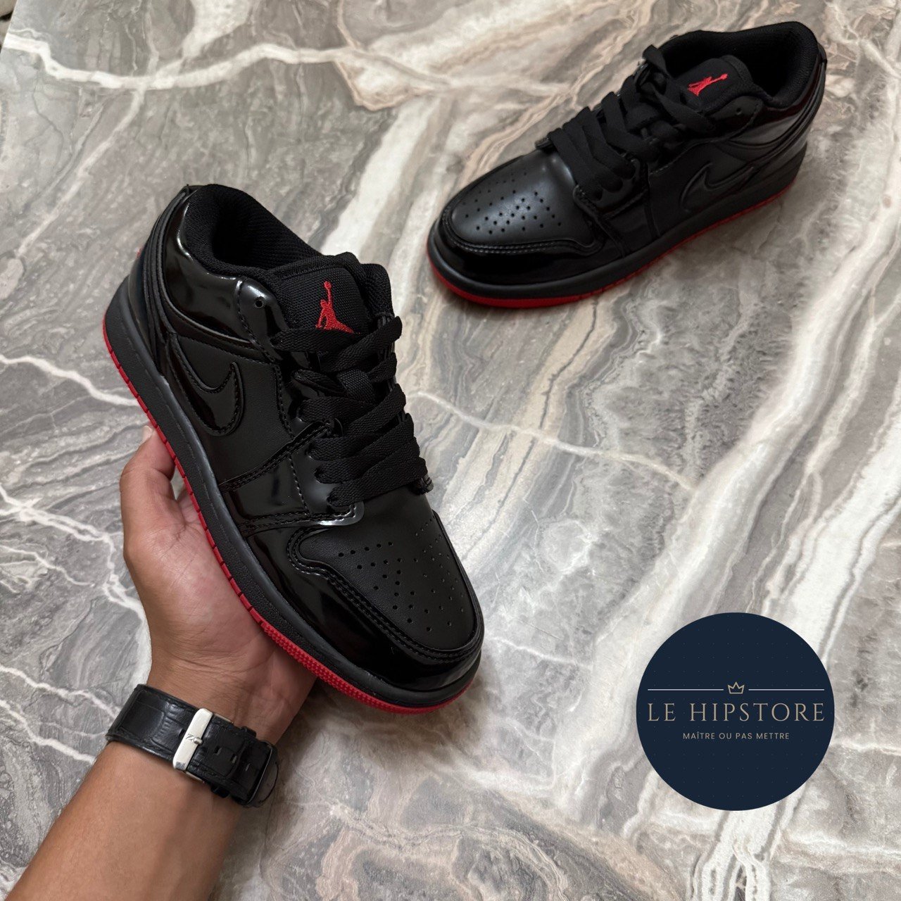 NIKE AIR JORDAN LOW BLACK & RED